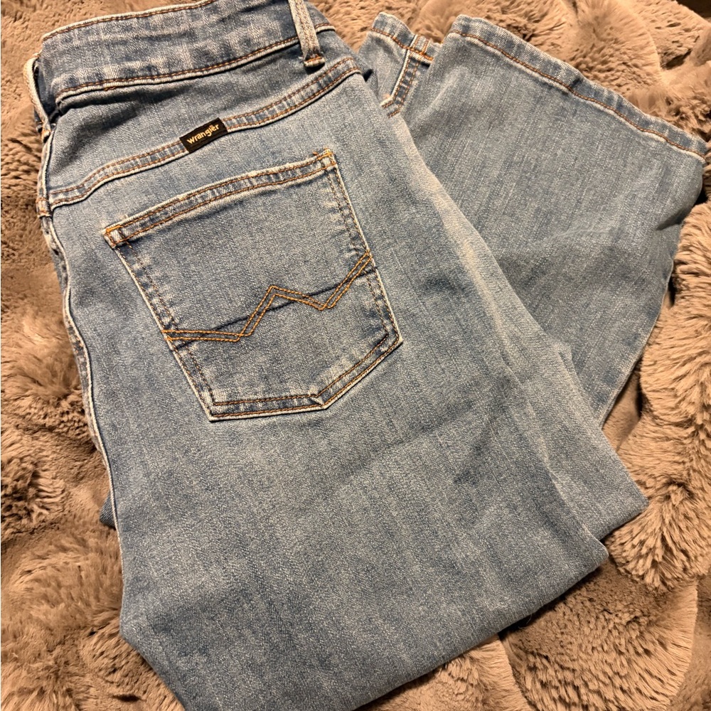 Wrangler Women's Classic Blue Straight Leg Jeans